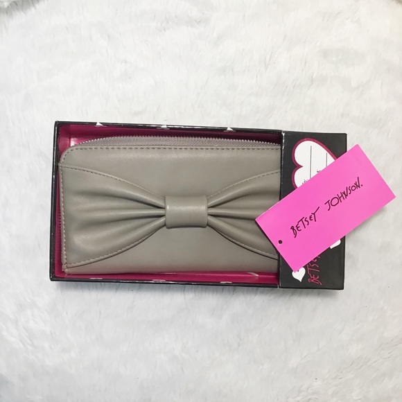 Betsey Johnson Handbags - Betsey Johnson Bow Wallet